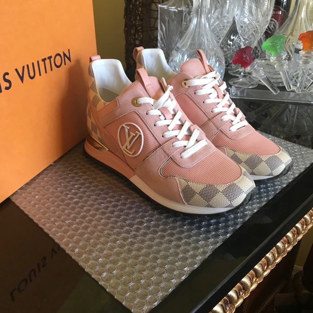 Louis Vuitton run away sneakers - Picture 9 of 14